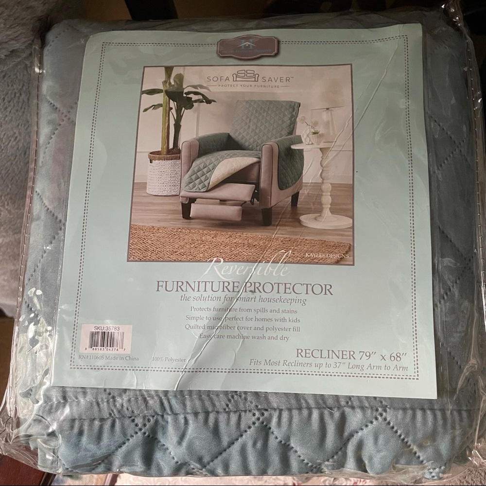 Great Bay Home reversible recliner protector